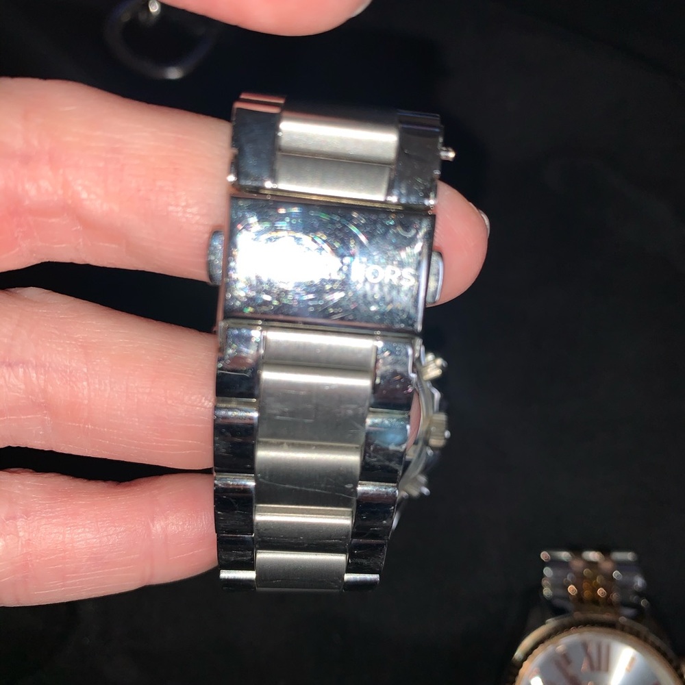 Michael Kors Watch with Rhinestones - Picture 7 of 8